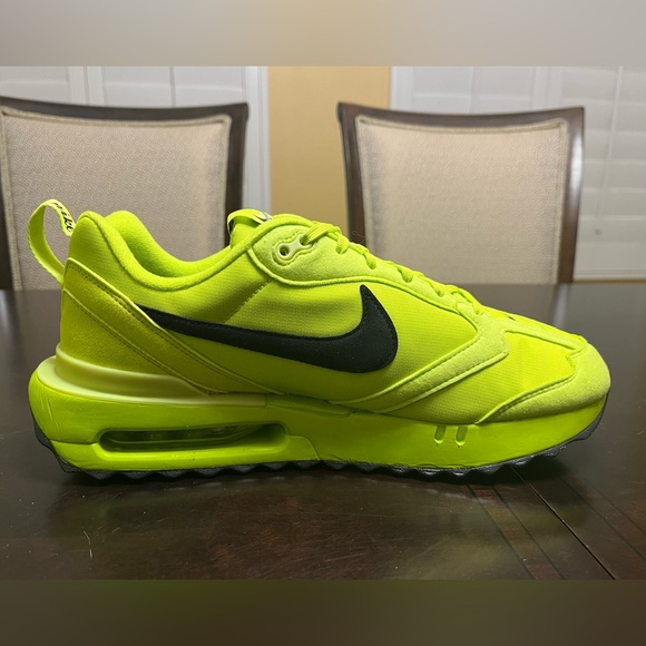 New Nike Air Max Dawn Volt Black Sneaker Shoes - Picture 8 of 13